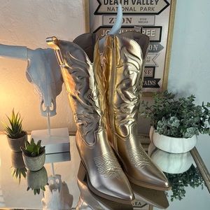 Rose Gold heeled calf height cowgirl/cowboy boots